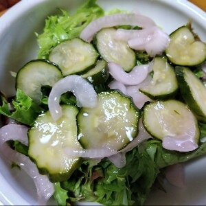 フレンチドレッシングマヨで生野菜サラダ